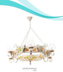 Candelabru fabricat manual din lemn alb pictat Queen