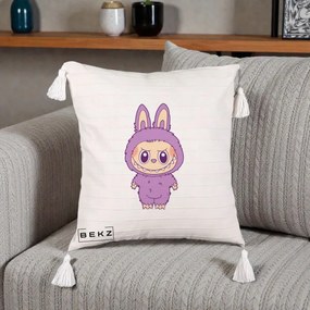 Perna Personalizata Labubu Violet Solo, 40x40 cm, Bej cu Franjuri, Husa Detasabila, Perna Inclusa, BEKZ®
