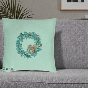 Perna Decorativa Coroana Turcoaz cu Veverita, 40x40 cm, Verde Menta, Husa Detasabila, Perna Inclusa, BEKZ®