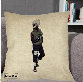Perna Personalizata Naruto Kakashi Hatake Portret Complet, 40x40 cm, Crem, Husa Detasabila, Perna Inclusa, BEKZ®