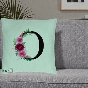 Cadou Personalizat - Perna Personalizata Monograma Florala Litera O, 40x40 cm, Verde Menta, Husa Detasabila, Perna Inclusa, BEKZ®