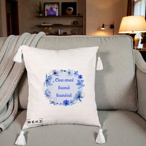 Cadou pentru Bunica - Perna Personalizata Cea Mai Buna Bunica Coronita Flori Albastre Acuarela, 40x40 cm, Bej cu Franjuri, Husa Detasabila, Perna Inclusa, BEKZ®