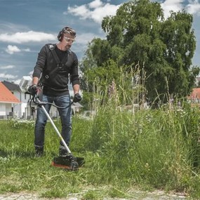 Mașină de tuns iarba BC 400 B