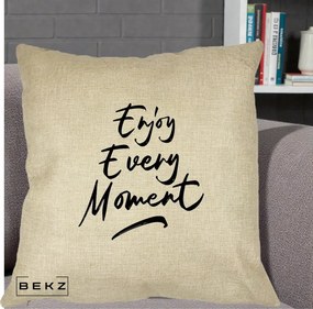 Perna Decorativa Enjoy Every Moment, 40x40 cm, Crem, Husa Detasabila, Perna Inclusa, BEKZ®