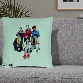 Perna Personalizata Grup K-pop Fete Streetwear Foto, 40x40 cm, Verde Menta, Husa Detasabila, Perna Inclusa, BEKZ®