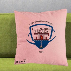 Perna Personalizata CSO Tricolorul Breaza 1951, 40x40 cm, Roz, Husa Detasabila, Perna Inclusa, BEKZ®