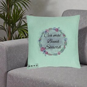 Cadou pentru Soacra - Perna Personalizata Cea mai Buna Soacra cu Coronita Flori Roz si Mov, 40x40 cm, Verde Menta, Husa Detasabila, Perna Inclusa, BEKZ®
