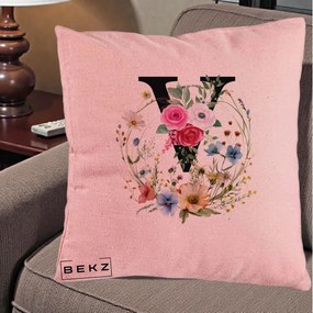 Cadou Personalizat - Perna Personalizata Monograma Florala Litera V cu Coroana, 40x40 cm, Roz, Husa Detasabila, Perna Inclusa, BEKZ®