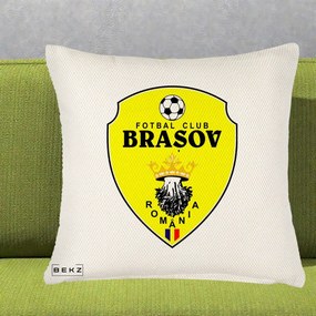 Perna Personalizata FC Brasov Fotbal Romania, 40x40 cm, Crem Reliefat, Husa Detasabila, Perna Inclusa, BEKZ®