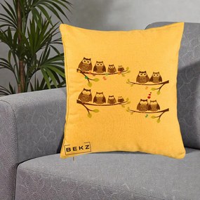 Perna Decorativa Familie de Bufnite pe Ramuri, 40x40 cm, Galben, Husa Detasabila, Perna Inclusa, BEKZ®