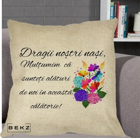 Cadou pentru Nasi - Perna Personalizata Dragii Nostri Nasi Multumim cu Flori Multicolore, 40x40 cm, Crem, Husa Detasabila, Perna Inclusa, BEKZ®