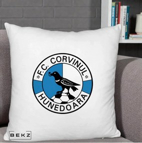 Perna Personalizata FC Corvinul Hunedoara Fotbal, 40x40 cm, Alb Pufos, Husa Detasabila, Perna Inclusa, BEKZ®