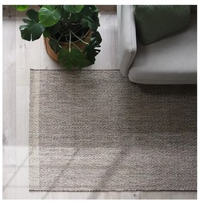 Covor maro deschis 140x200 cm Irineo – Nattiot