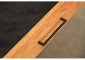 Vitrină din lemn de stejar 144x95 cm Abies – The Beds