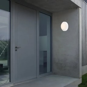 Brilo - Aplica LED de perete reîncărcabilă pentru exterior, cu senzor, 4 W/5 V, 4400 mAh, IP44, alb