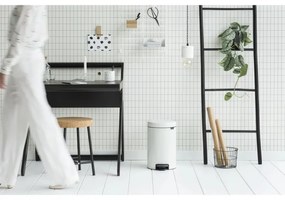 Cos de gunoi cu pedala Brabantia NewIcon 649019, 12 L, Inchidere lina, Baza antiderapanta, Alb