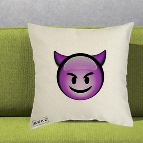 Perna Decorativa Emoji Diavol Mov, 40x40 cm, Ecru, Husa Detasabila, Perna Inclusa, BEKZ®
