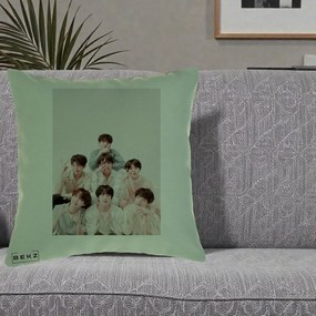 Perna Personalizata K-pop BTS Foto Grup Pastel, 40x40 cm, Verde, Husa Detasabila, Perna Inclusa, BEKZ®