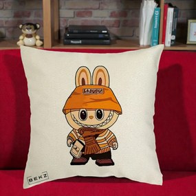 Perna Personalizata Labubu Streetwear Portocaliu, 40x40 cm, Ecru, Husa Detasabila, Perna Inclusa, BEKZ®