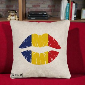 Perna Personalizata Buze Tricolor Romania, 40x40 cm, Bej Canapea, Husa Detasabila, Perna Inclusa, BEKZ®