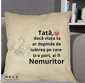 Cadou pentru Tata - Perna Personalizata Tata Nemuritor Lectura, 40x40 cm, Crem, Husa Detasabila, Perna Inclusa, BEKZ®