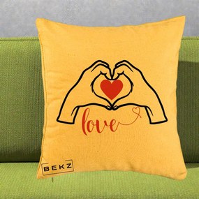 Perna Decorativa Love Maini Inima cu Inscriptie Love Rosu, 40x40 cm, Galben, Husa Detasabila, Perna Inclusa, BEKZ®