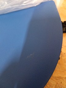 OFERTA Scaun albastru OSAKA cu picioare negre II. clasa