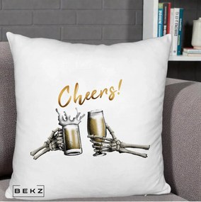Perna Decorativa Halloween Cheers Schelete cu Bere, 40x40 cm, Alb Pufos, Husa Detasabila, Perna Inclusa, BEKZ®
