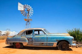 Ilustrație Abandoned vintage car in the desert, Bim