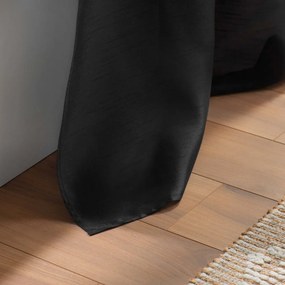 Draperie neagră din microsatin 140x240 cm Shana – douceur d'intérieur
