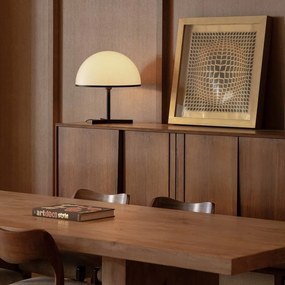 Veioza, Lampa de masa minimalista DOME M