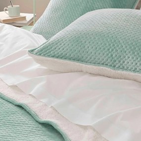 Set cuvertură și față de pernă verde matlasat din sherpa 240x220 cm Mylene – douceur d'intérieur
