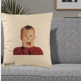 Perna Decorativa Kevin Singur Acasa, 40x40 cm, Bej, Husa Detasabila, Perna Inclusa, BEKZ®