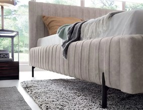 Pat matrimonial bej tapițat cu spațiu de depozitare cu somieră 180x200 cm Plissa – ELTAP