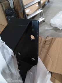 OFERTA Masa de dining din stejar cu picioare negre TETIS 100x100 calitatea a II-a