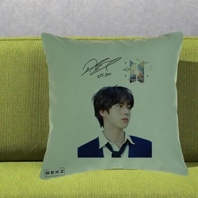Perna Personalizata K-pop BTS Jin Portret Tinuta Albastra Autograf, 40x40 cm, Verde, Husa Detasabila, Perna Inclusa, BEKZ®