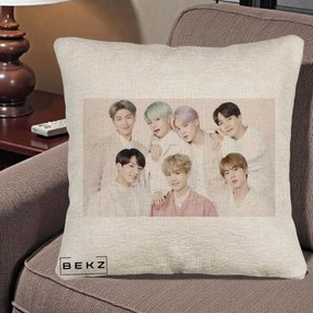 Perna Personalizata K-pop BTS Foto Grup Landscape Pastel, 40x40 cm, Bej Canapea, Husa Detasabila, Perna Inclusa, BEKZ®