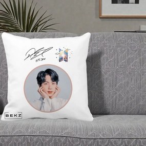 Perna Personalizata K-pop BTS Jin Portret cu Autograf, 40x40 cm, Alba Mata, Husa Detasabila, Perna Inclusa, BEKZ®
