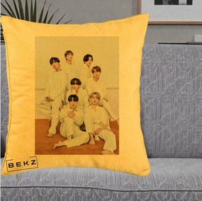 Perna Personalizata K-pop BTS Foto Grup All-White Elegant, 40x40 cm, Galben, Husa Detasabila, Perna Inclusa, BEKZ®