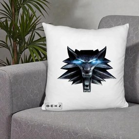 Perna Decorativa The Witcher Wolf Head, 40x40 cm, Alb Pufos, Husa Detasabila, Perna Inclusa, BEKZ®