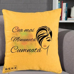 Cadou pentru Cumnata - Perna Personalizata Cea mai Minunata Cumnata cu Silueta Dama si Pete Multicolor, 40x40 cm, Galben, Husa Detasabila, Perna Inclusa, BEKZ®