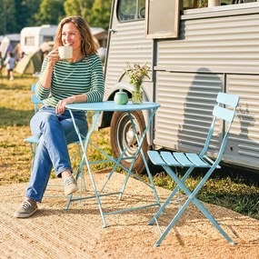 Outsunny Set bistro de grădină pliabil 3 piese, masă bistro cu 2 scaune, șezut cu lamele, picioare duble în X, albastru deschis | Aosom Romania