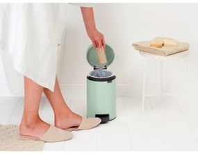 Cos de gunoi cu pedala Brabantia NewIcon 1008835, 3 L, Inchidere lina, Baza antiderapanta, Verde deschis