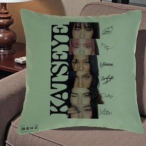 Perna Personalizata K-pop KATSEYE Semnaturi Membre Foto, 40x40 cm, Verde, Husa Detasabila, Perna Inclusa, BEKZ®