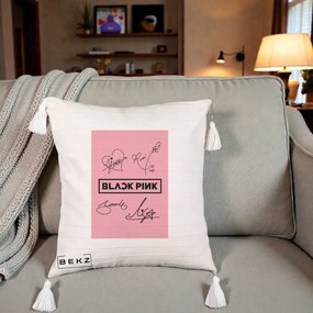 Perna Personalizata K-pop BLACKPINK Semnaturi Roz, 40x40 cm, Bej cu Franjuri, Husa Detasabila, Perna Inclusa, BEKZ®