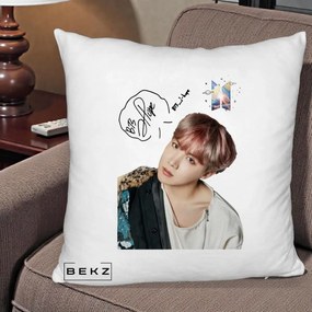 Perna Personalizata K-pop BTS J-Hope Par Roz Autograf, 40x40 cm, Alb Pufos, Husa Detasabila, Perna Inclusa, BEKZ®
