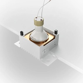 Spot incastrabil design tehnic Share alb, auriu mat 7,5x7,5cm
