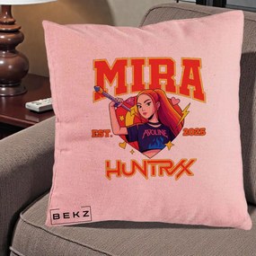 Perna Personalizata K-pop HUNTRX Mira Personaj Avoline, 40x40 cm, Roz, Husa Detasabila, Perna Inclusa, BEKZ®