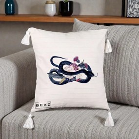 Perna Decorativa Sarpe Negru cu Flori Gothic, 40x40 cm, Bej cu Franjuri, Husa Detasabila, Perna Inclusa, BEKZ®