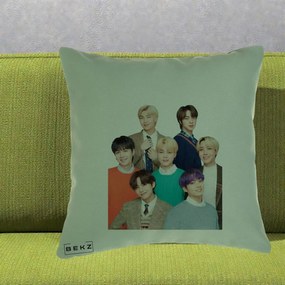 Perna Personalizata K-pop BTS Fotografie Grup Tinute Elegante, 40x40 cm, Verde, Husa Detasabila, Perna Inclusa, BEKZ®